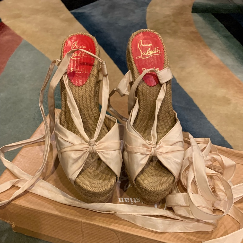 Christian Louboutin Wedge Sandals Plarform size 36 Taupe Color